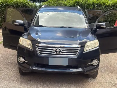 Usata Toyota RAV4 150 CV (110 kW) 2010 Nero SUV