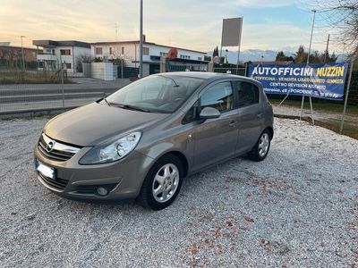 usata Opel Corsa 1.2 5 porte Cosmo