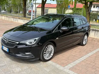 Usata Opel Astra S 110 CV (80 kW) 2017 Nero Station wagon