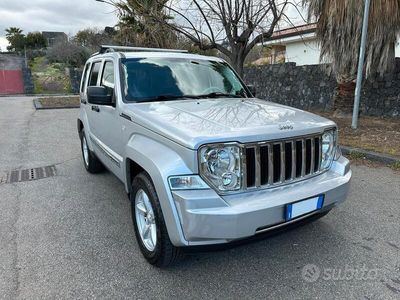 usata Jeep Cherokee 2.8 CRD Limited 185,00/mese