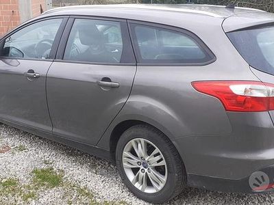 Usata Ford Focus 115 CV (84 kW) 2011 Grigio Station wagon