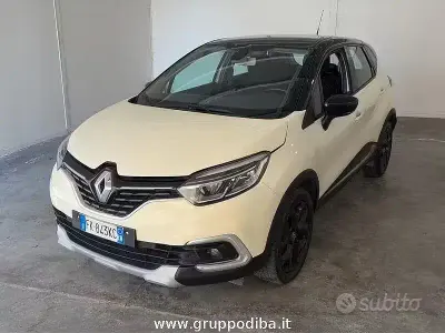 Occasion Renault Captur Zen 90 ch (66 kW) 2017 Beige SUV