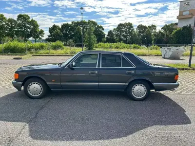 Usata Mercedes 300 SE 1989 Nero Berlina