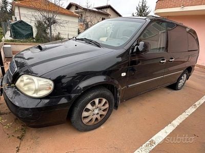 Usata Kia Carnival 144 CV (105 kW) 2005 Nero Monovolume