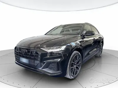 Usata Audi Q8 Sport 286 CV (210 kW) 2023 Black metallic SUV
