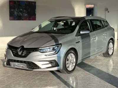 Usata Renault Mégane GrandTour Equilibre 116 CV (85 kW) 2022 Argento Station wagon