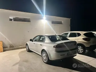 Usata Alfa Romeo 159 150 CV (110 kW) 2005 Grigio Berlina