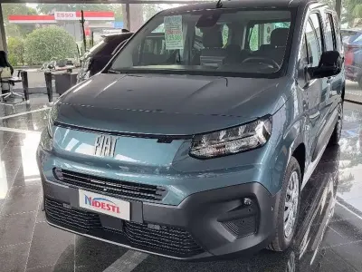 Nuova Fiat Doblò Tech 102 CV (75 kW) 2026 Blu volare metallizzato Monovolume