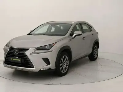 Usata Lexus NX300h 197 CV (144 kW) 2020 Grigio SUV