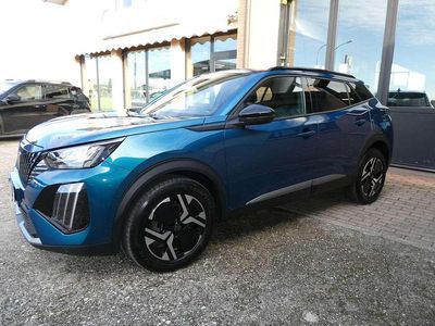 Usata Peugeot 2008 Allure 101 CV (74 kW) 2025 Blu obsession SUV