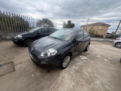 Usata Fiat Punto Street 95 CV (69 kW) 2017 Argento Utilitaria