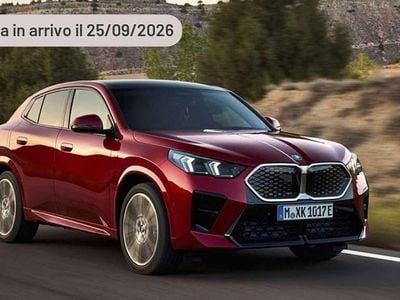 Usata BMW iX2 M Sport 103 kW (141 CV) 2024 Argento SUV