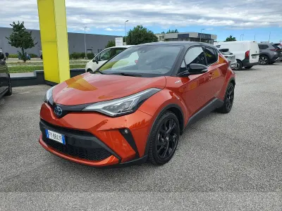 Usata Toyota C-HR 184 CV (135 kW) 2020 Arancione SUV