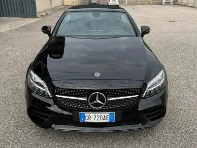 Usata Mercedes C180 143 CV (105 kW) 2020 Nero Cabrio