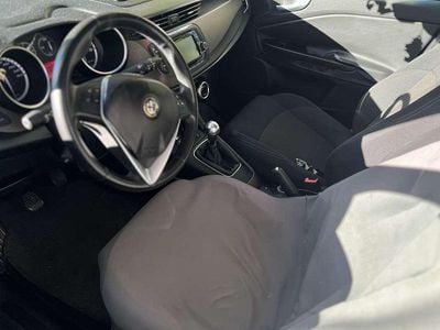 Usata Alfa Romeo Giulietta Distinctive 120 CV (88 kW) 2016 Berlina