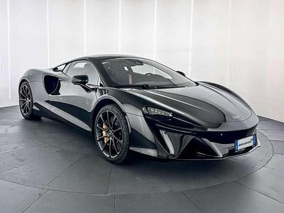 Nuova McLaren Artura 700 CV (514 kW) 2026 Nero Coupé