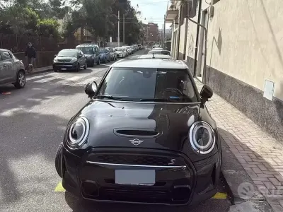 Usata Mini Cooper S 178 CV (130 kW) 2024 Utilitaria