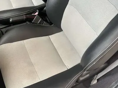 Usata Opel Tigra Edition 69 CV (50 kW) 2006 Cabrio