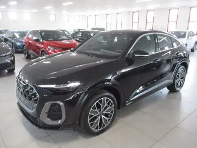 Nuova Audi Q5 S-Line 204 CV (150 kW) 2025 Nero SUV