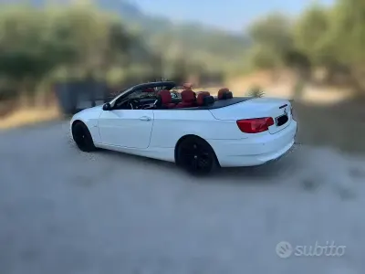 Usata BMW 330 Cabriolet 245 CV (180 kW) 2009 Bianco Cabrio