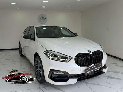 Usata BMW 118 Sport Line 140 CV (102 kW) 2019 Bianco Utilitaria