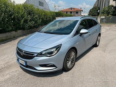 Usata Opel Astra Innovation 110 CV (80 kW) 2016 Blu Station wagon