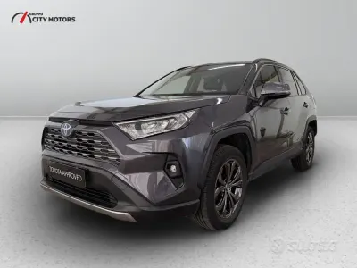 Usata Toyota RAV4 Hybrid 218 CV (160 kW) 2022 Grigio SUV