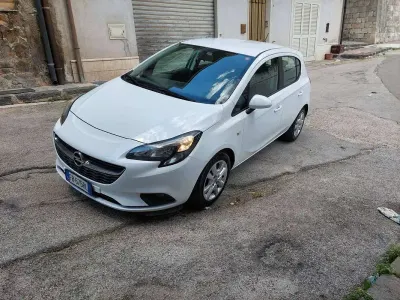 Usata Opel Corsa Cosmo 95 CV (69 kW) 2015 Utilitaria