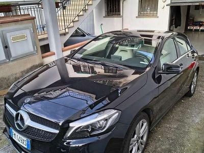 Usata Mercedes A180 Premium 109 CV (80 kW) 2017 Berlina