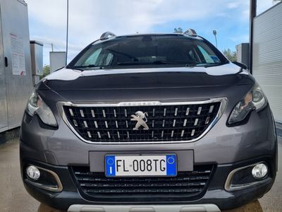 Usata Peugeot 2008 Allure 100 CV (73 kW) 2017 Grigio SUV