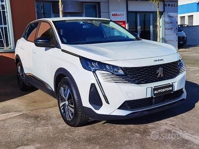 Usata Peugeot 3008 Allure 130 CV (95 kW) 2022 Bianco SUV