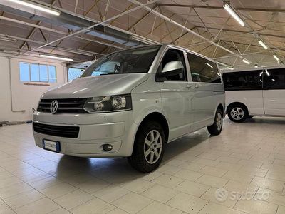 Usata 2014 VW Caravelle Monovolume | 16.200 €