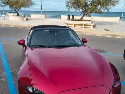 Usata Mazda MX5 Inclusive 184 CV (135 kW) 2019 Rosso Cabrio