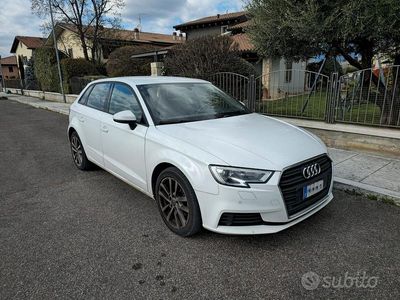 Usata Audi A3 Business 116 CV (85 kW) 2018 Bianco Berlina