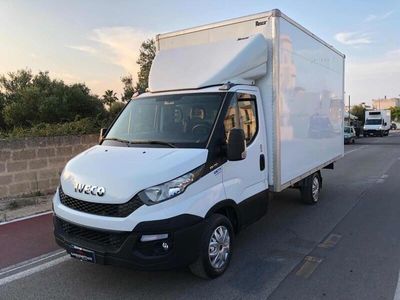 usata Iveco Daily 35S14A8 2.3 HPT PLM Cabinato 3750