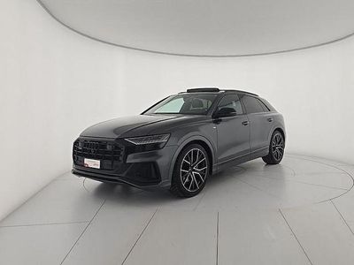 Usata Audi Q8 Sport 231 CV (169 kW) 2023 Grigio SUV