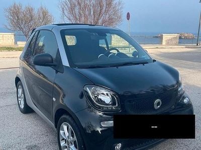 Begagnad Smart ForTwo Cabrio 71 HK (52 kW) 2017 Svart Cab