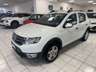 Usata Dacia Sandero 90 CV (66 kW) 2016 Berlina