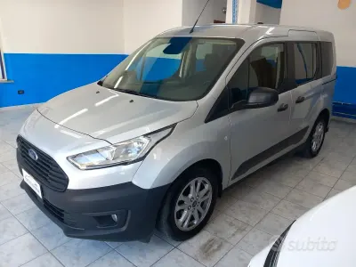 Usata Ford Tourneo Connect 120 CV (88 kW) 2019 Grigio Monovolume