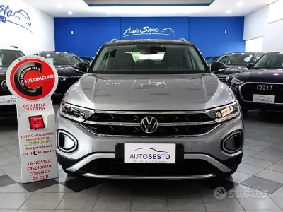 Usata VW T-Roc Style 116 CV (85 kW) 2023 Grigio SUV