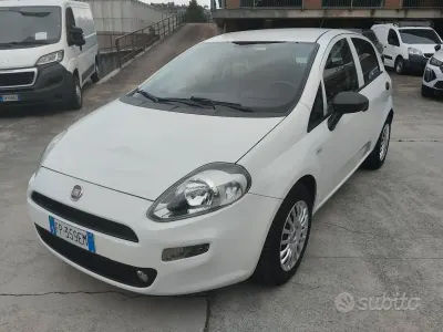 Usata Fiat Punto Street 95 CV (69 kW) 2018 Bianco Utilitaria
