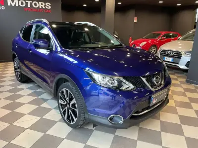Usata Nissan Qashqai Tekna 163 CV (119 kW) 2016 Blu/azzurro SUV