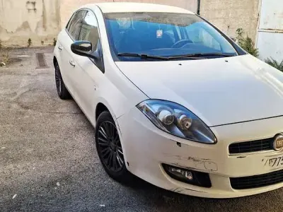Usata Fiat Bravo Easy 105 CV (77 kW) 2012 Utilitaria