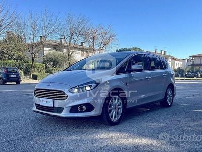 Usata Ford S-MAX Titanium 150 CV (110 kW) 2016 Grigio Monovolume