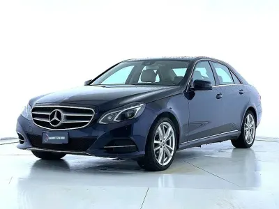 Usata Mercedes E300 Premium 231 CV (169 kW) 2014 Blu Berlina