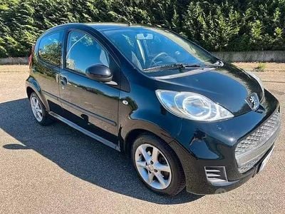 Usata Peugeot 107 68 CV (50 kW) 2009 Nero Utilitaria
