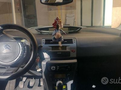 Usata Citroën C4 109 CV (80 kW) 2005 Grigio Berlina