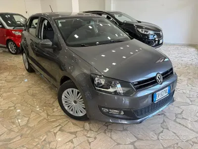 Usata VW Polo Comfortline 75 CV (55 kW) 2014 Grigio Berlina