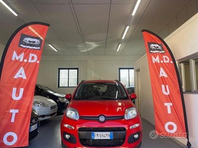 Usata Fiat Panda Lounge 69 CV (50 kW) 2018 Rosso Utilitaria