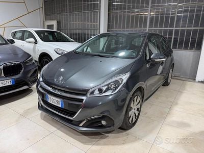 Usata Peugeot 208 Allure 74 CV (54 kW) 2016 Grigio Utilitaria